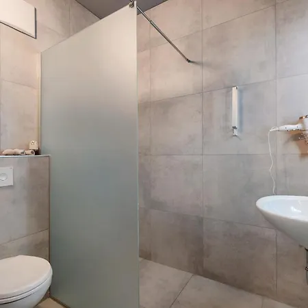 Πανσιόν Boardinghouse27 3*